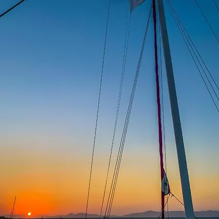 ספינת מלון Royal Sailing Rhodes
